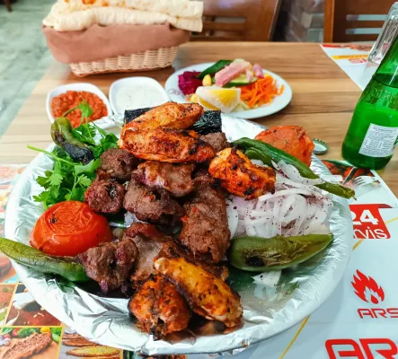 Dab Hotel Ulus Makanan Photos