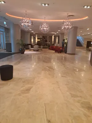 Crowne Plaza Berlin City Centre Öffentliche Flächen Photos