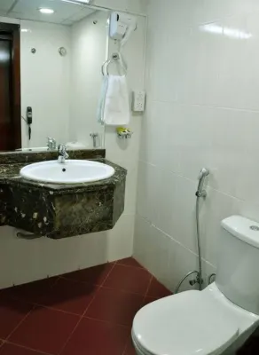Saffron Hotel Rooms Photos