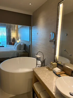 Mövenpick Siam Hotel Na Jomtien Pattaya Phòng Photos