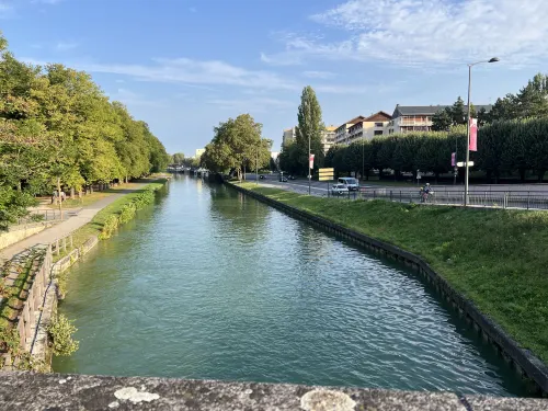 Hôtel Ibis Styles Reims Centre À proximité de l'hôtel Photos