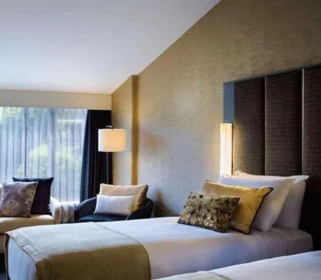 Parkside Hotel & Apartments Rooms Photos