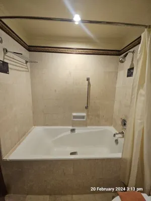Damai Beach Resort Kamar Photos