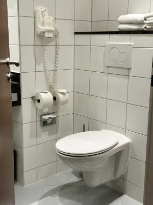 Courtyard by Marriott Munich City Center Rooms Photos