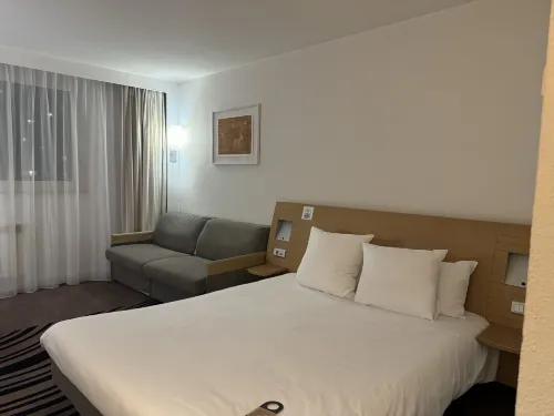 Novotel Krakow City West Rooms Photos