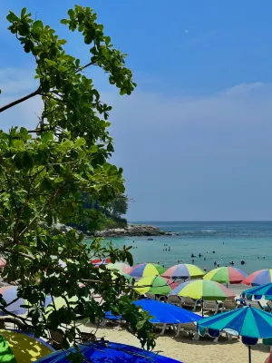 Kata Beachwalk Hotel and Bungalows In der Nähe des Hotels Photos