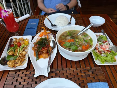 The Float House River Kwai Mahlzeiten Photos