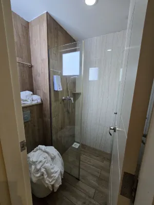 Hotel 81 Premier Star Kamar Photos