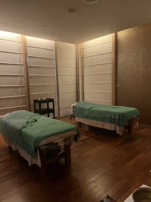 Hansar Bangkok Kamar Photos