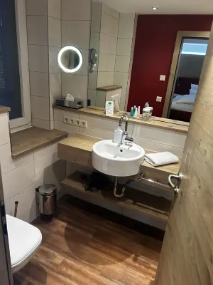 Drei Loewen Rooms Photos