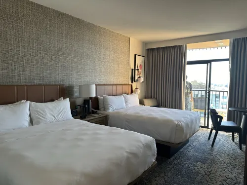 Sheraton Park Hotel at The Anaheim Resort Rooms Photos
