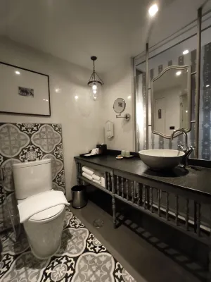 Riva Surya Bangkok Chambres Photos