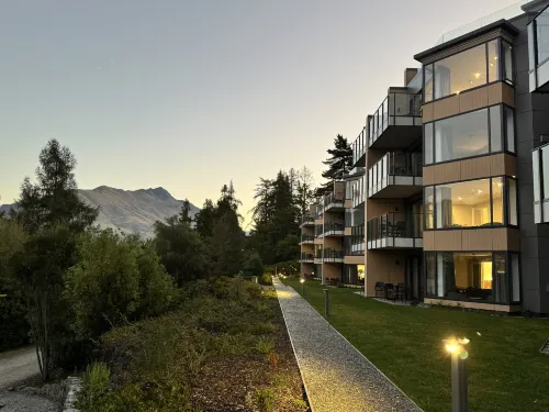 Oaks Queenstown Shores Resort Exterior Photos
