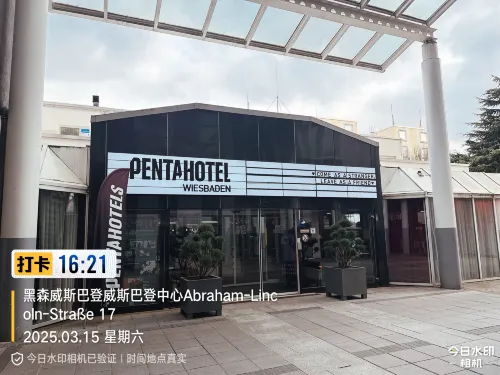 Pentahotel Wiesbaden Außen Photos