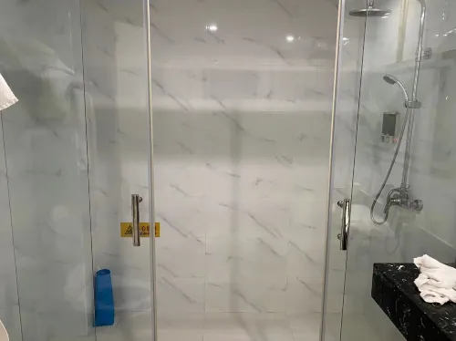 Longchen Holiday Hotel (Shanghai Jiangsu Road Subway Station) Chambres Photos