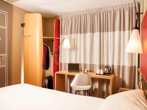 Ibis London Stratford Rooms Photos