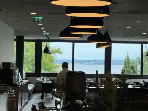 Lake Geneva Hotel Photos