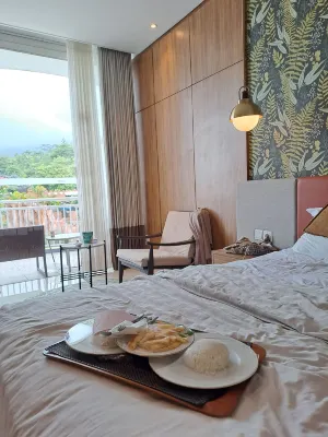 Pohon Inn Hotel Kamar Photos
