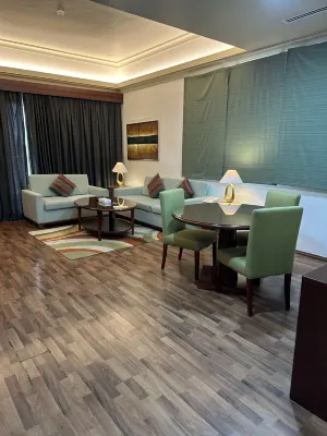 Al Khoory Hotel Apartments Al Barsha Phòng Photos