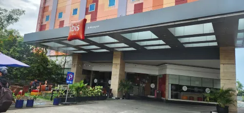 Ibis Balikpapan Extérieur Photos