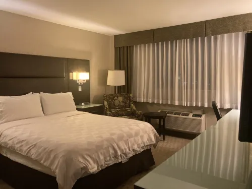 Holiday Inn Vancouver-Centre Broadway Camere Photos