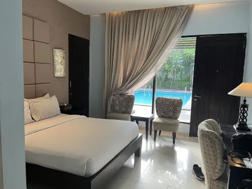 The Radiant Hotel Kamar Photos