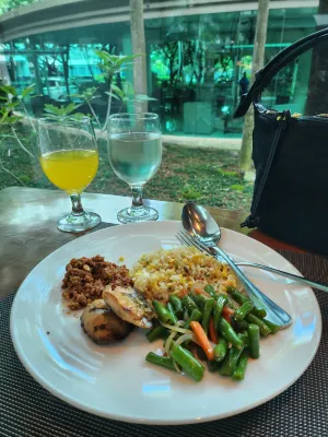 Delonix Hotel Karawang Restauration Photos