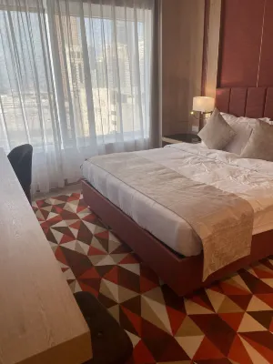 The Bentley Luxury Hotel & Suites Номера Photos