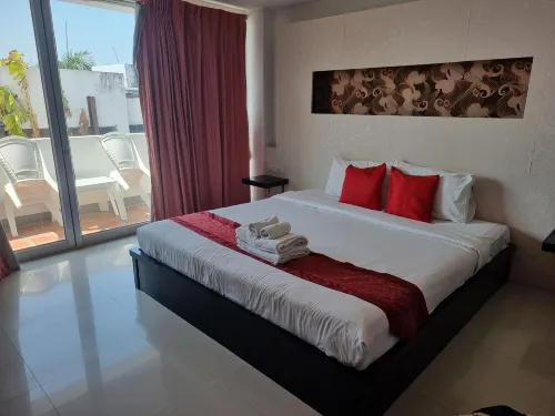 7Q Patong Beach Hotel Chambres Photos