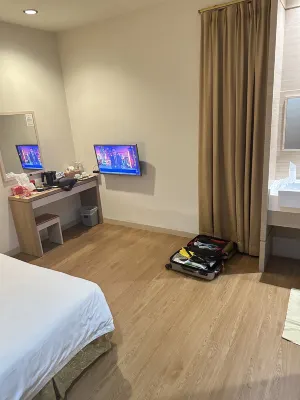 Lovina Inn Penuin Hotel Kamar Photos