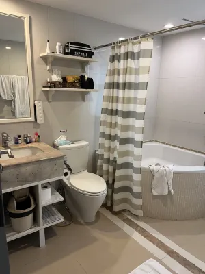 Sabai Sathorn Service Apartment Kamar Photos