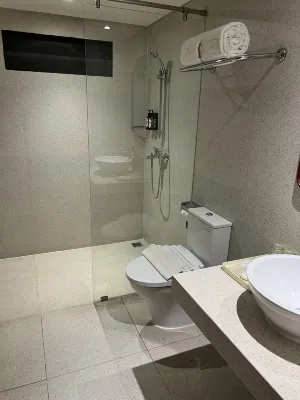 ARTOTEL Cabin Bromo Kamar Photos