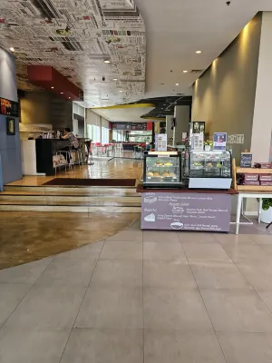 Ibis Surabaya City Center Area Publik Photos