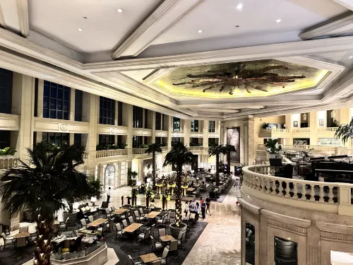 The Peninsula Manila Area Publik Photos