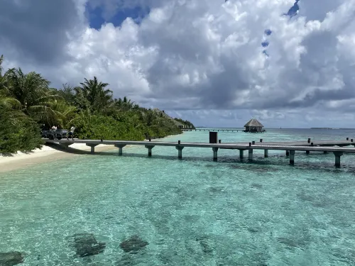 Hideaway Beach Resort & Spa Dekat Hotel Photos