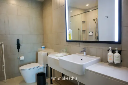 Holiday Inn & Suites Siracha Laemchabang Huoneet Photos