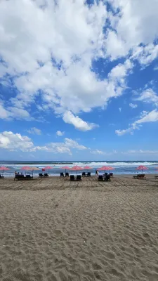 Royal Regantris Kuta  Dekat Hotel Photos
