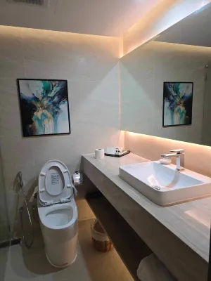 Amora Beach Resort Phuket Номера Photos