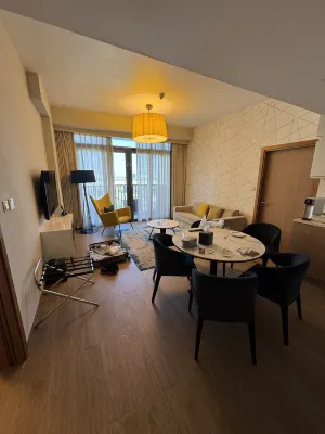 Aparthotel Adagio Dubai Deira Photos