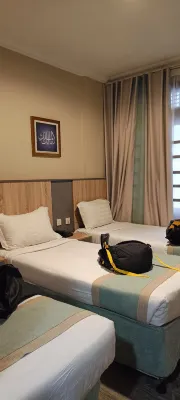 Emaar Taiba Hotel Kamar Photos
