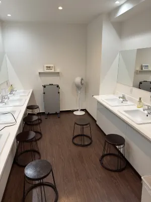 Capsule Hotel Cube Hiroshima Chambres Photos