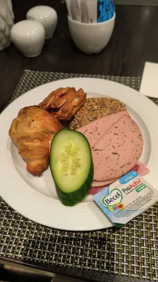 NH Danube City Dining Photos
