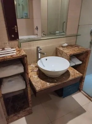 Emperor Hotel Rooms Photos