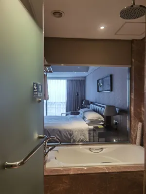 Four Points by Sheraton Qingdao, West Coast Rooms Photos