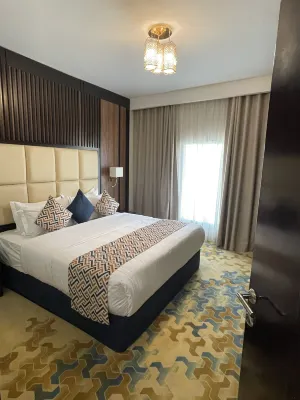 Golden Ship Hotel Rooms Photos