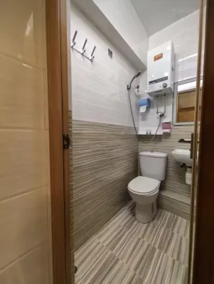 HOLLYWOOD GUESTHOUSE Rooms Photos