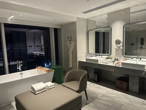 Crowne Plaza Xiamen Jimei Seaview Rooms Photos