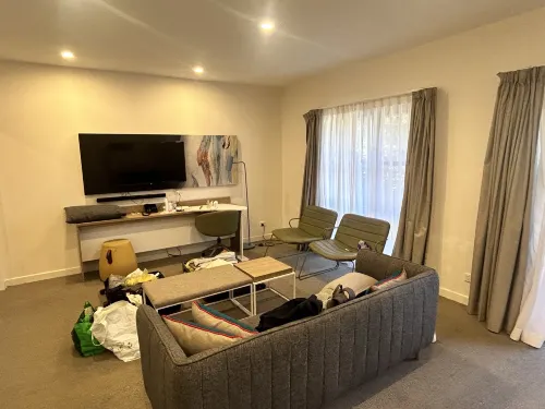 Quest Griffith Rooms Photos