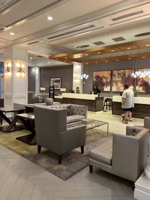 Hilton Columbus at Easton Restauration Photos