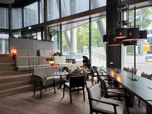 Radisson Blu Hotel at Porsche Design Tower Restauration Photos